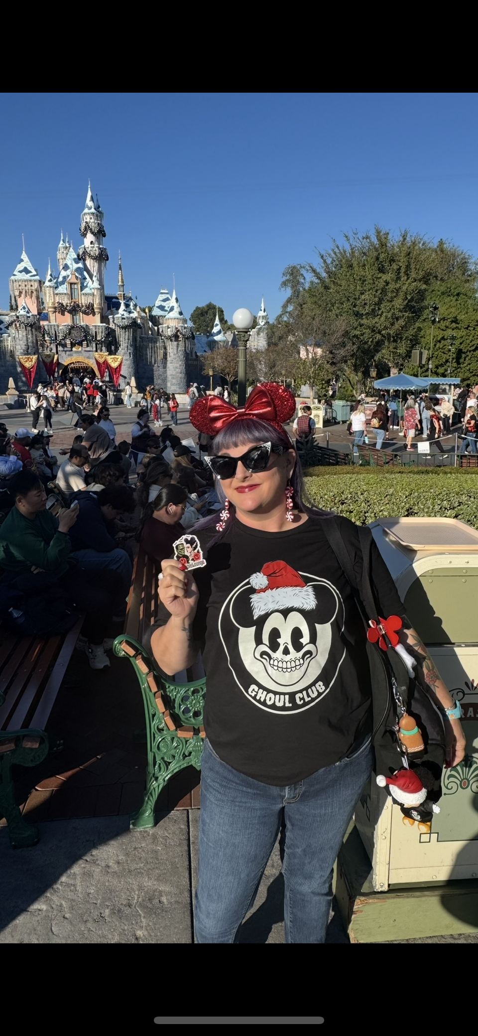 Ghoul Club Christmas Tee — Vintage Skull Mouse Holiday T‑Shirt