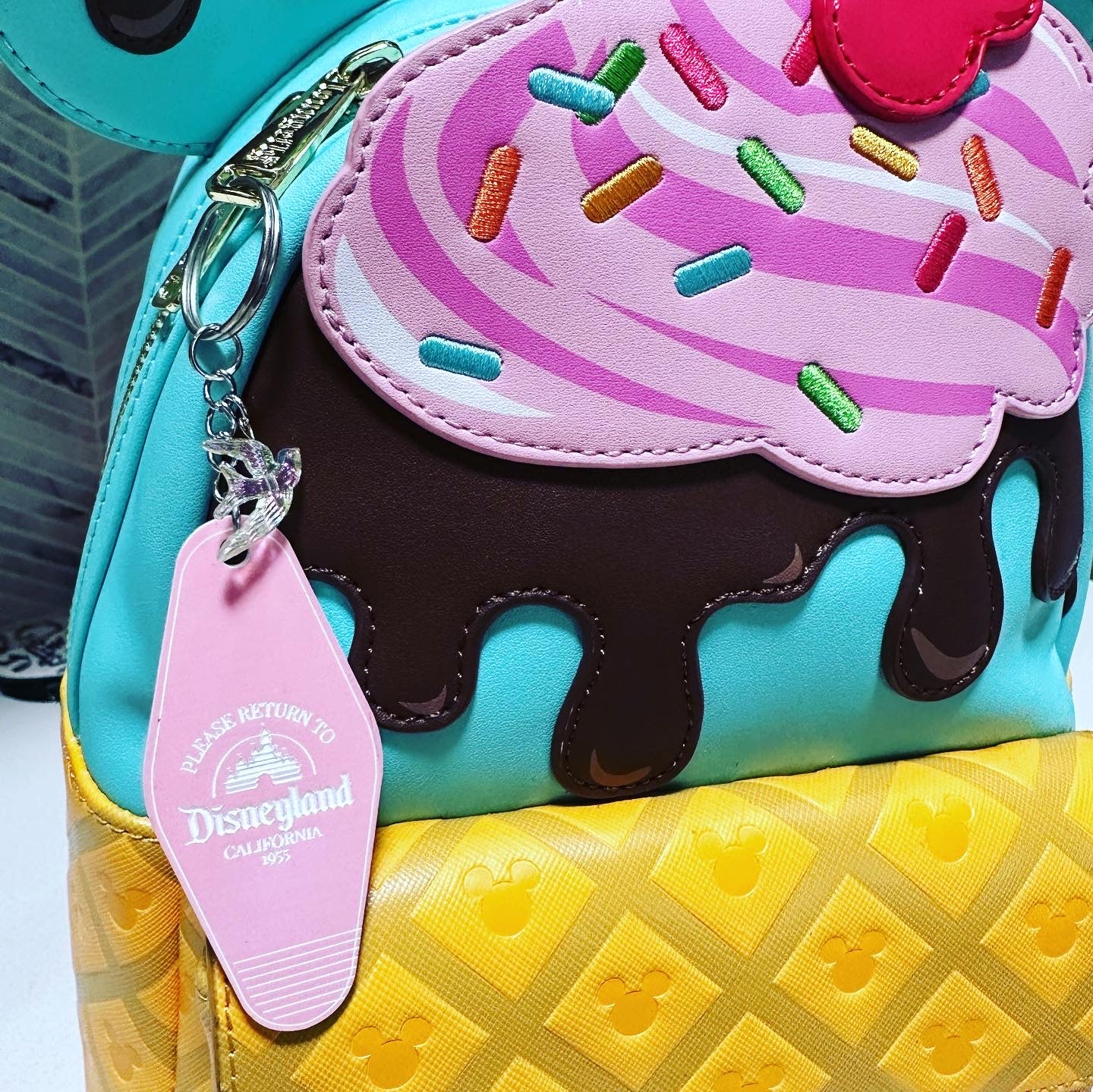 Retro Motel Keychain