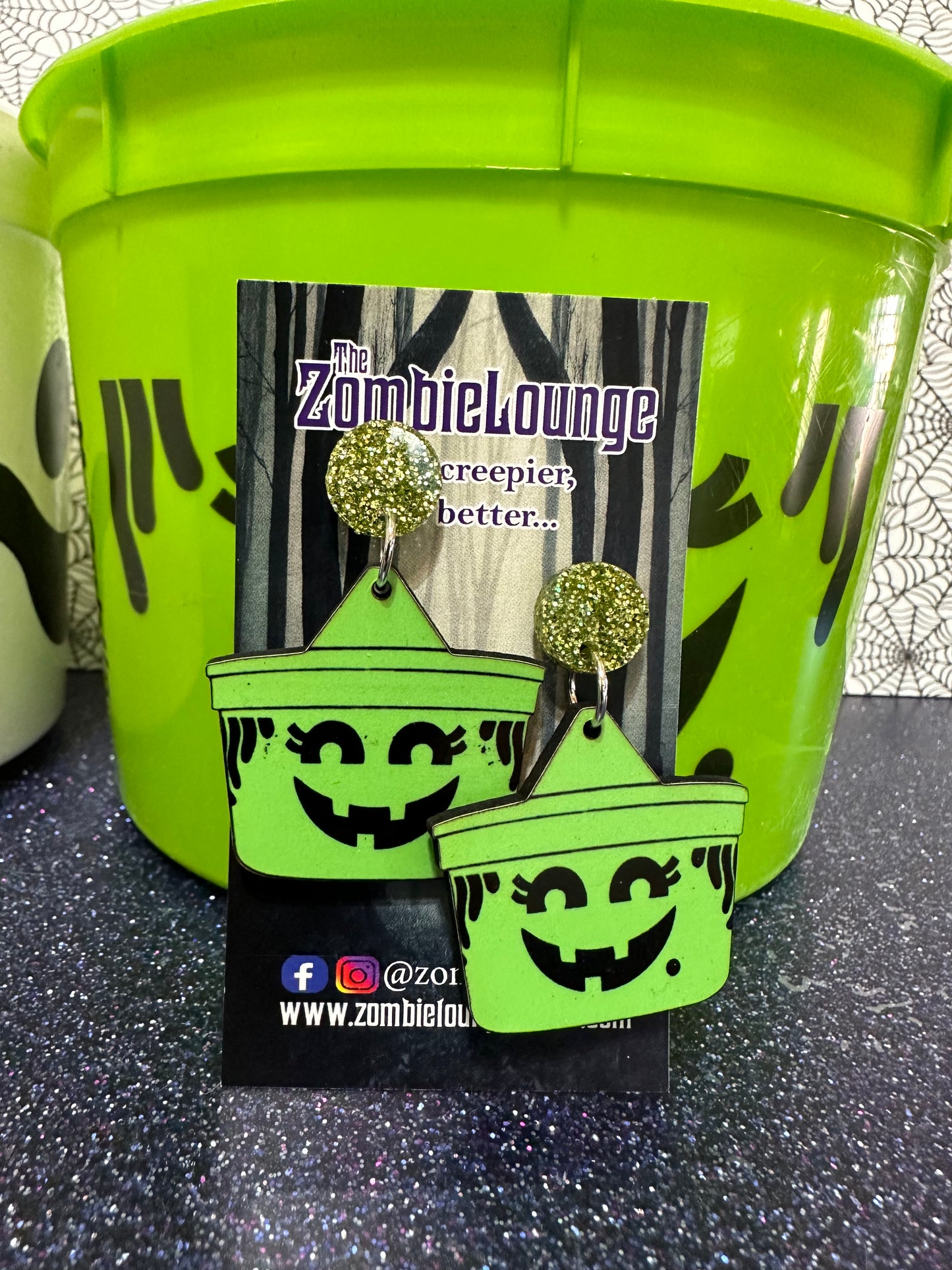 Retro Halloween Bucket Earrings