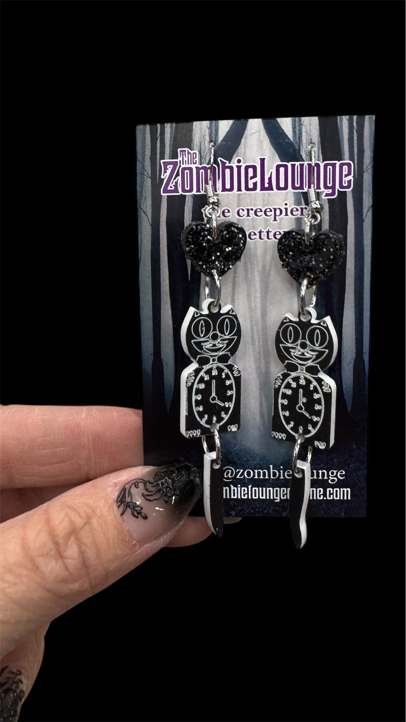 Retro Cat Clock Earrings