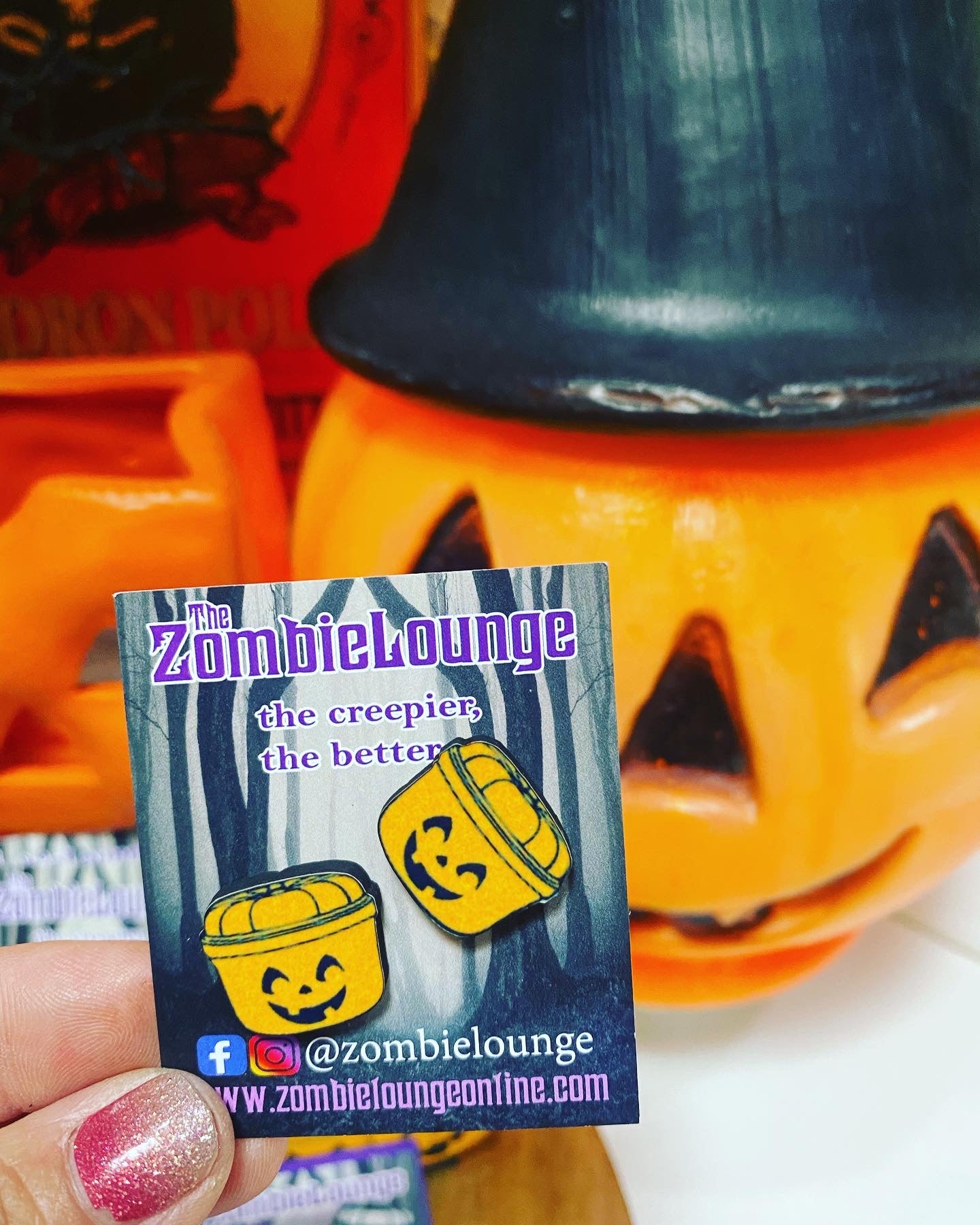 Retro Halloween Bucket Earrings